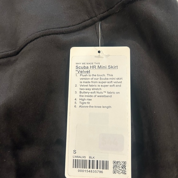 NWT Scuba velvet lululemon Mini Skirt Women’s size small - Picture 2 of 6